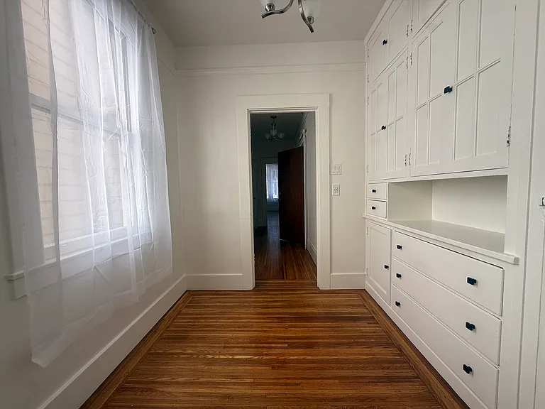 2245 Larkin St #6 — Photo 5