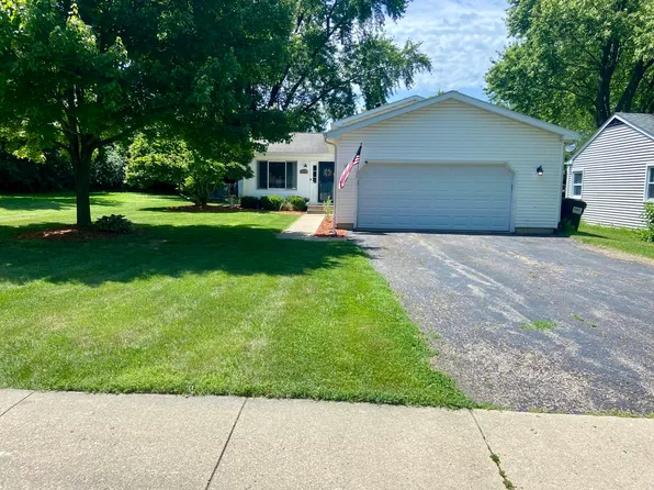 1615 Meadow Ln, McHenry, IL 60050