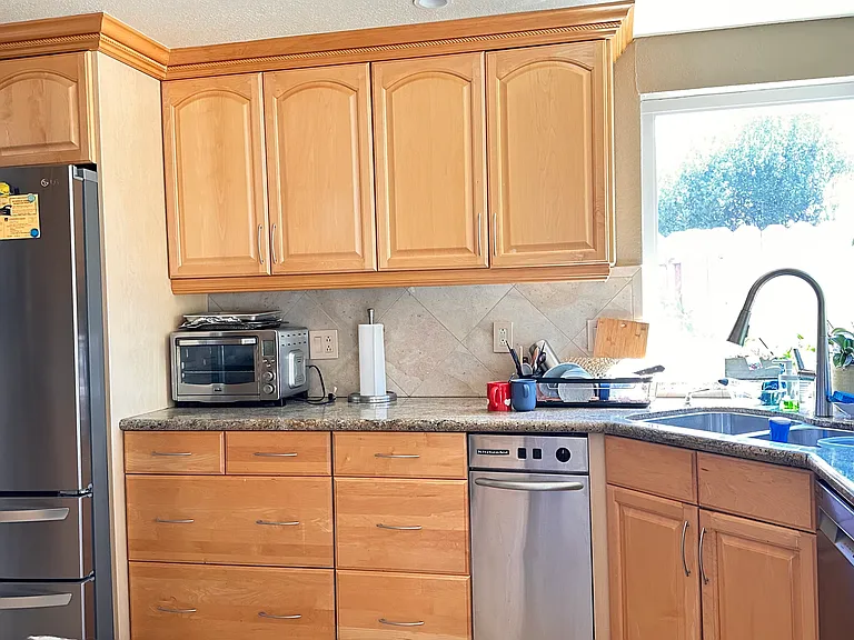 117 Drake Ct — Photo 15