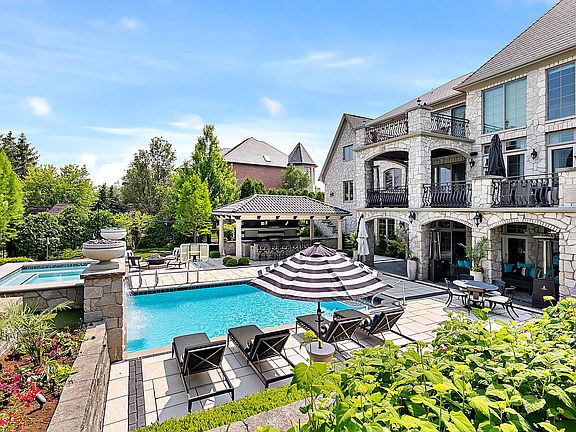2nd image of 8611 Crest Ct