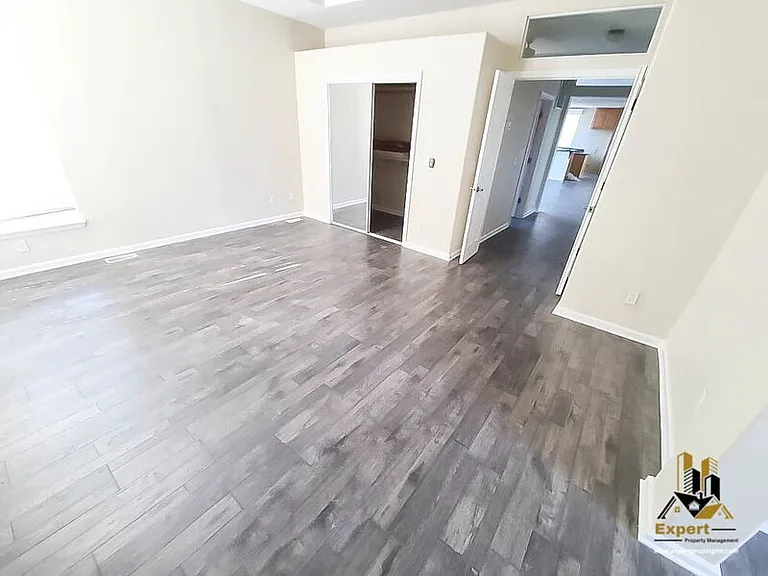 318 Hickory St — Photo 17