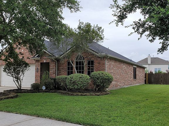 2nd image of 14207 Darrah Dr