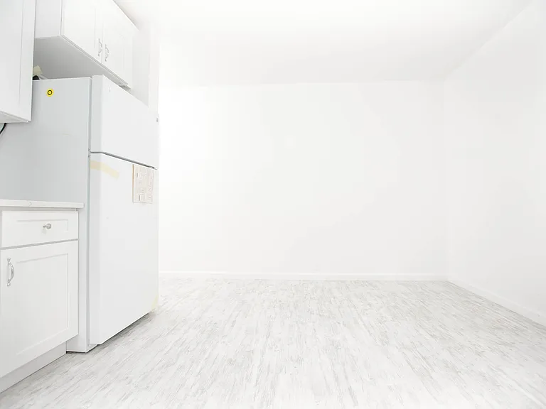 3315 Pleasant Ave #306 — Photo 3