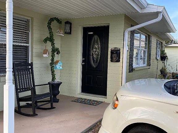 3rd image of 37 Seaside Dr