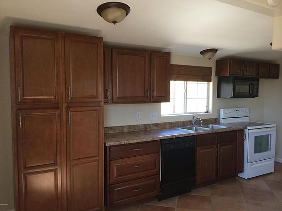 4th image of 1016 E Desert Hills Dr