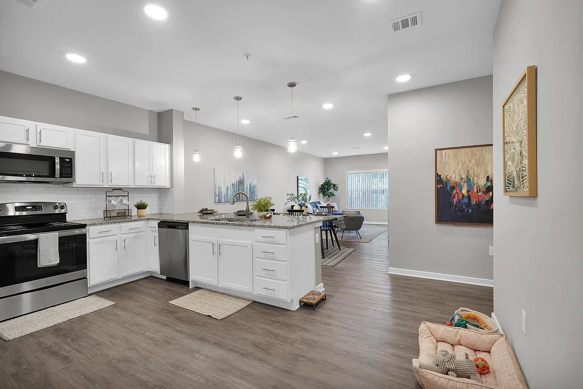 Building Photo - Saddle Brook Landings