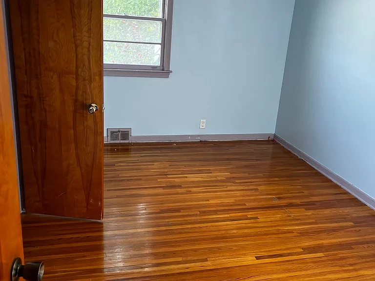 552 Englewood Ave #1 — Photo 8