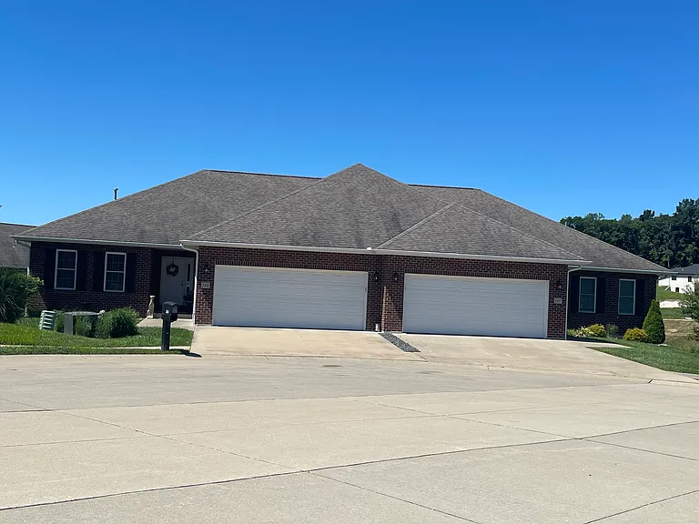 120 Winterfield Cir — Photo 3