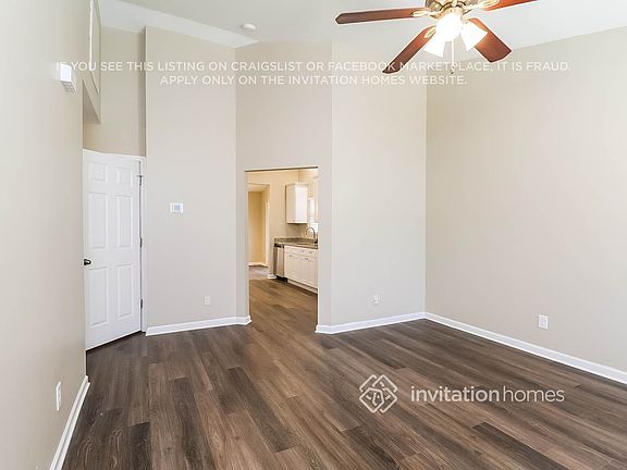 5th image of 1326 Laurel Woods Dr
