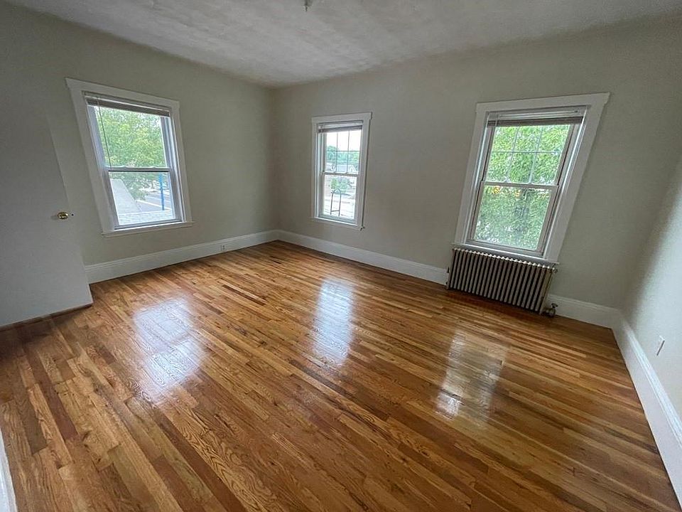1st image of 180 Washington St #A