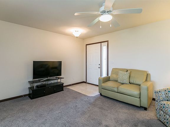5th image of 3498 Granger Ave