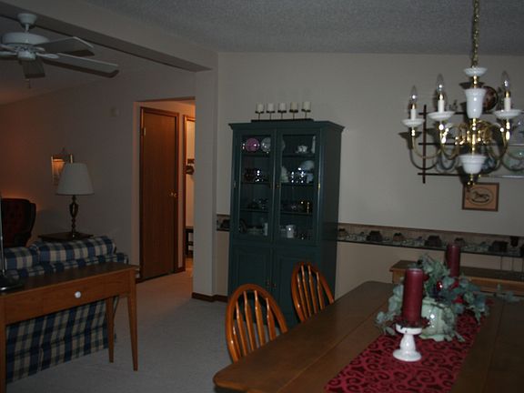 4th image of 7069 Oak Brook Cir