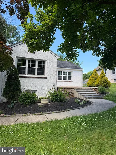 121 Macdade Rd Photo 1