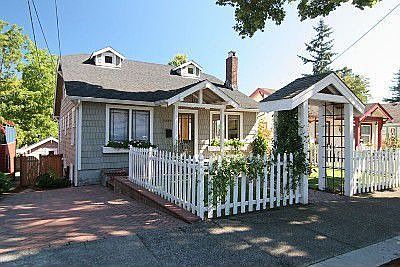 Charming updated craftsman