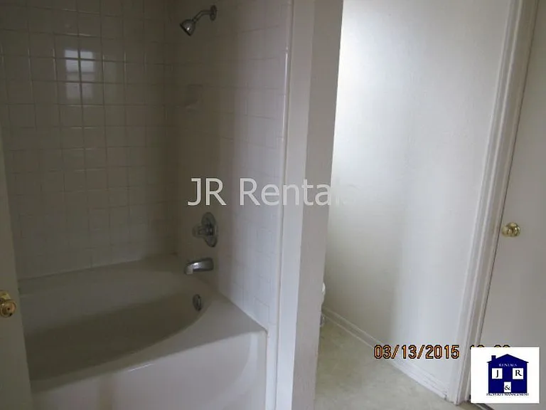 4607 Lloyd Dr — Photo 16