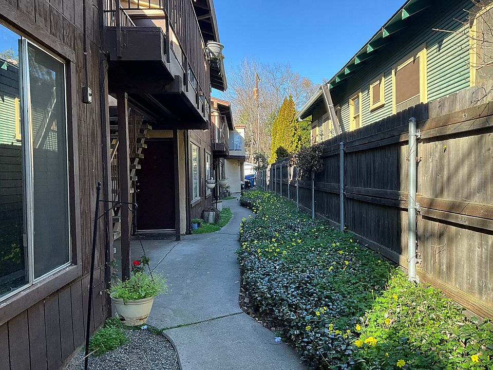 1st image of 2309 G St APT 8