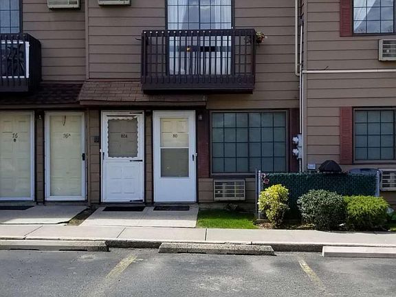 3rd image of 80A Daffodil Ln #118