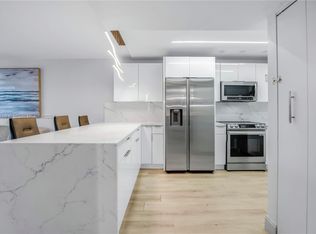 3285 Foxcroft Rd #E317, Hollywood, FL 33025