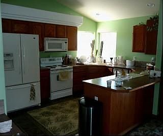 2nd image of 601 N Garry Dr