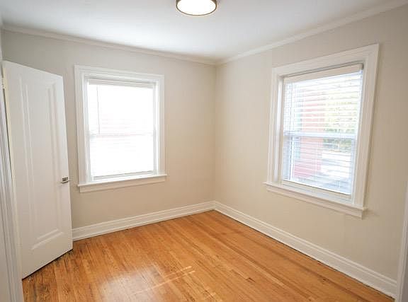 4th image of 3700 Wyoming St #5B