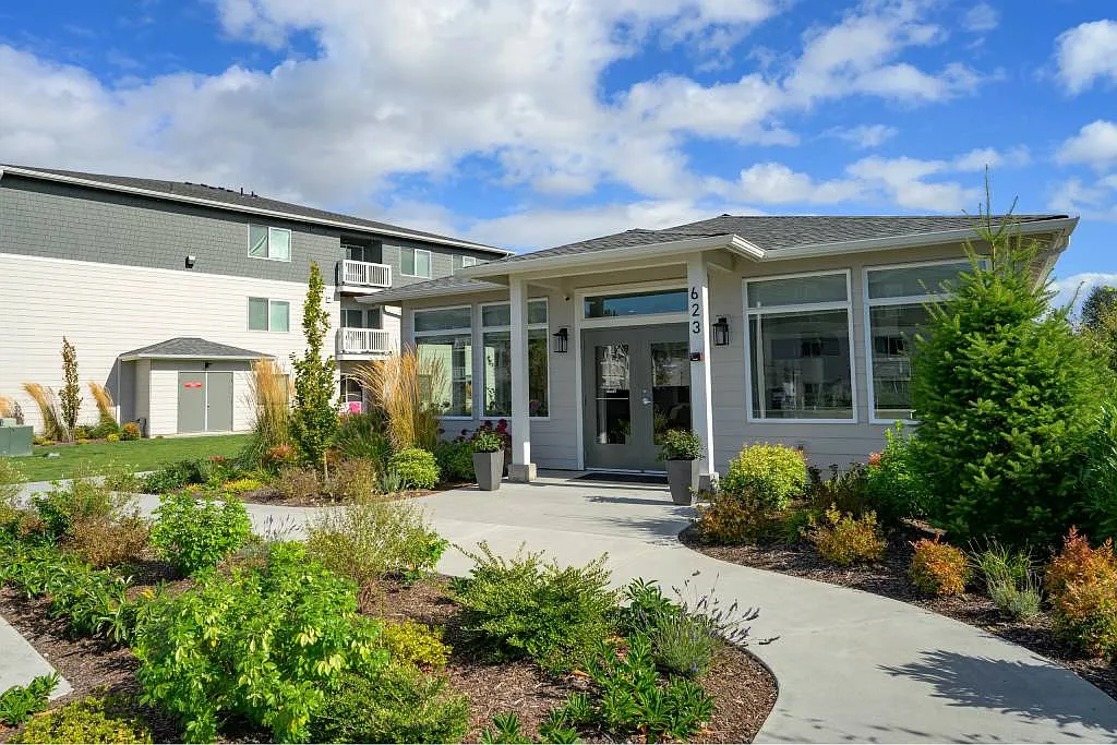 Markwood Apartments — Photo 1