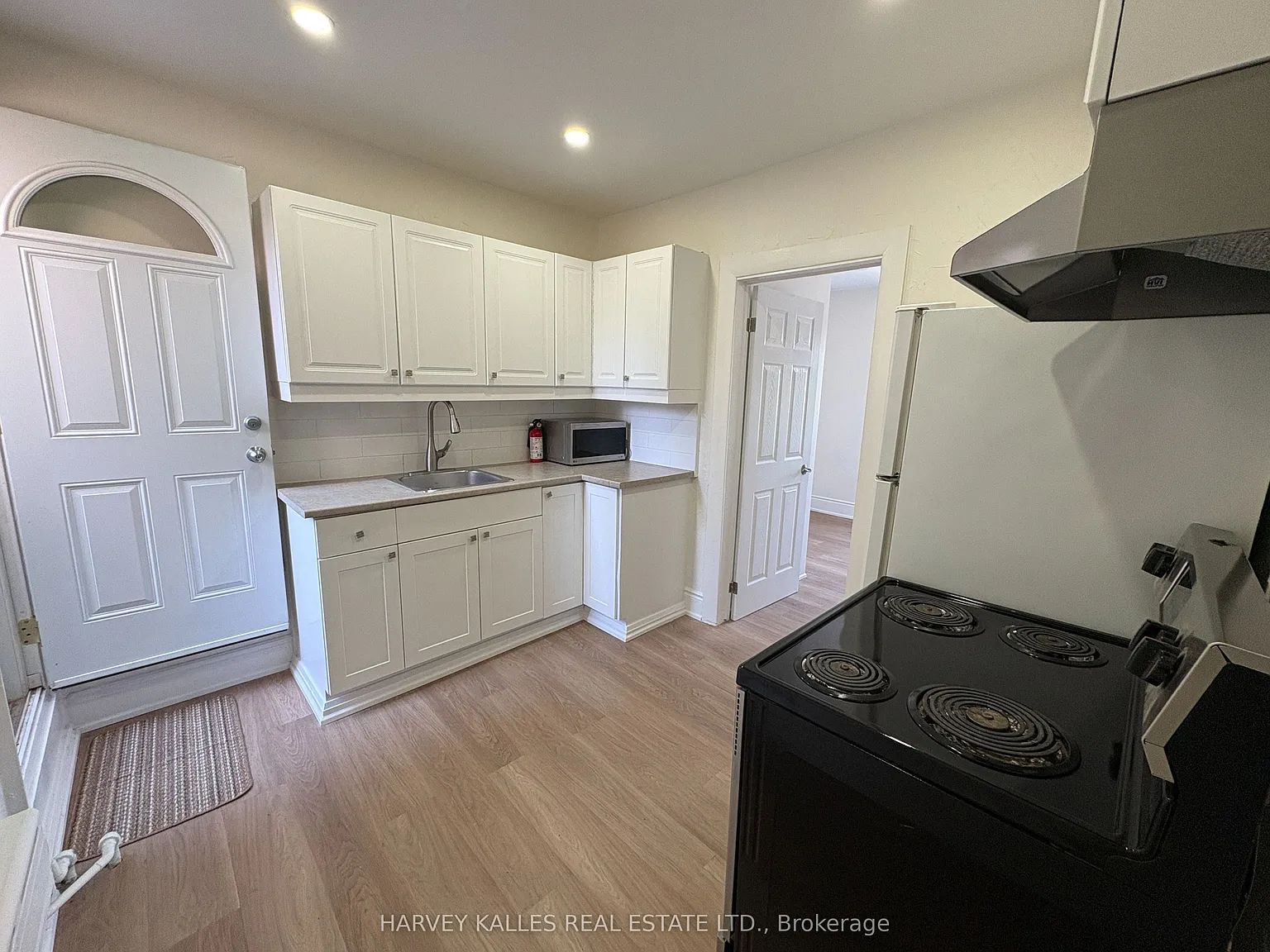 2 bed, $2,395 — Photo 3