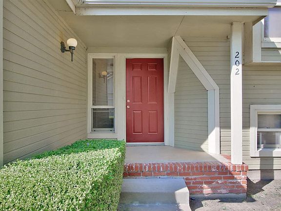 3rd image of 6510 E 29th St N APT 202