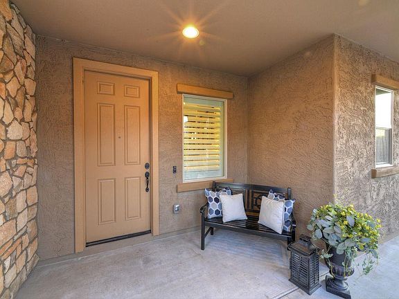 3rd image of 4641 E Daley Ln