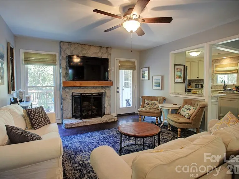 3806 Bridgewood Ln — Photo 12