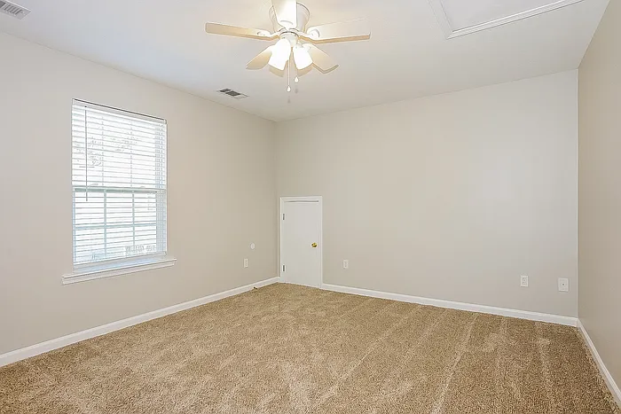 919 Cabot Cv — Photo 9