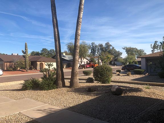 2nd image of 5615 W Lupine Ave