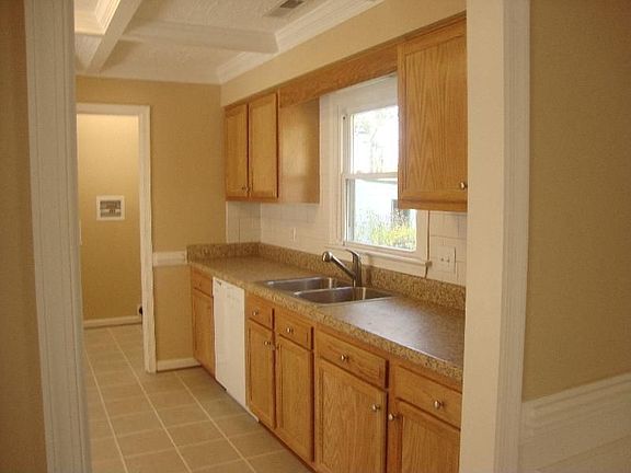 4th image of 1127 78th St