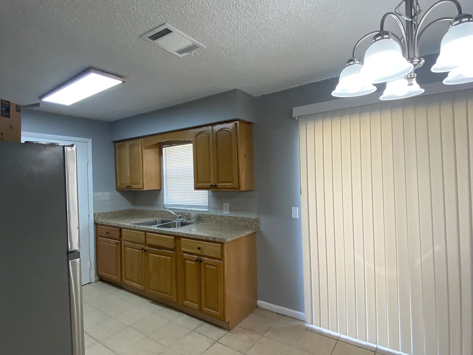 2 bed, 900 sqft, $1,175 — Photo 3