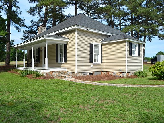 3rd image of 1066 State Highway 27 E