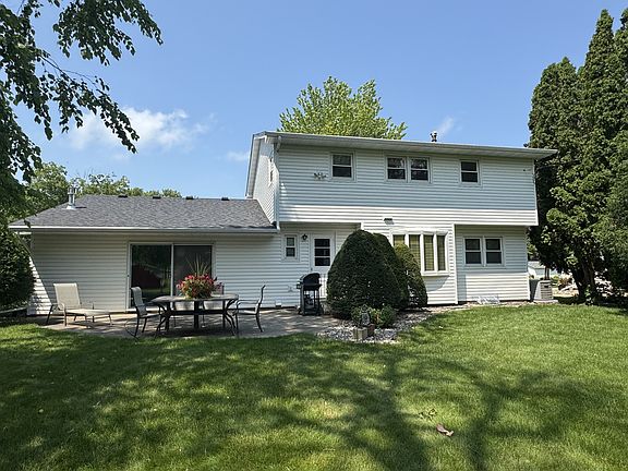 4th image of 603 E University St