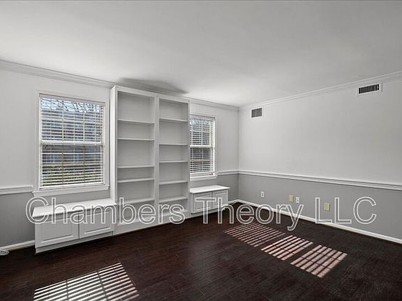 4th image of 601 Bashford Ln APT 1