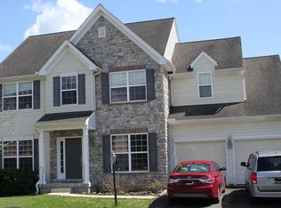 7 Wreath Rd, West Grove, PA 19390
