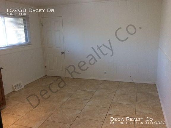 3rd image of 10268 Dacey Dr