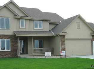 12513 81 Street Ave, Papillion, NE 68046