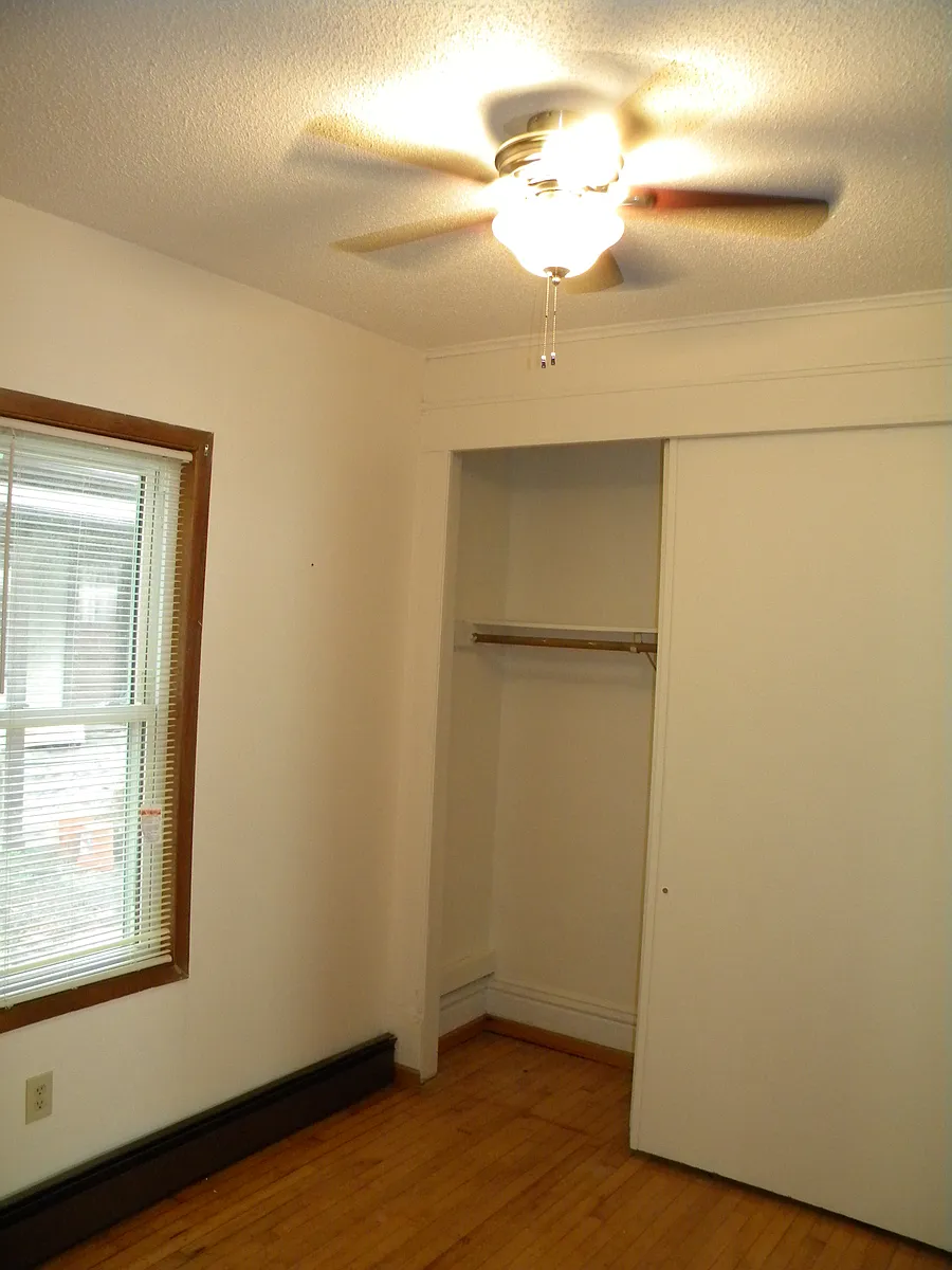 Building Photo - 2219 4th St NE #1
