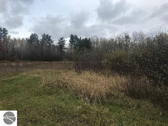 2nd image of 6108 N Us Highway 131