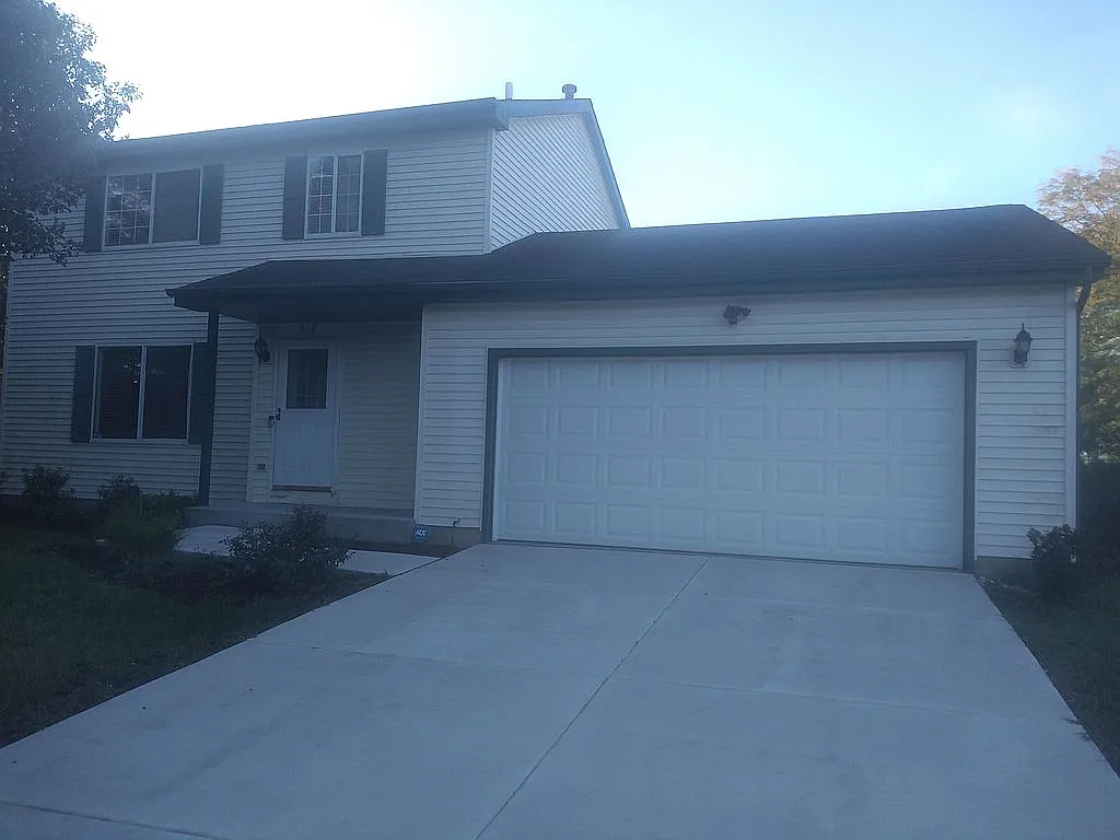 517 E Shag Bark Ln photo 1