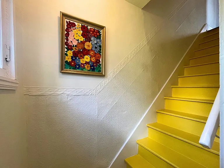 2124 Herrick Ave — Photo 8