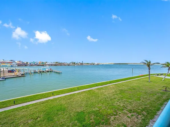 1 Key Capri APT 211W, Treasure Island, FL 33706