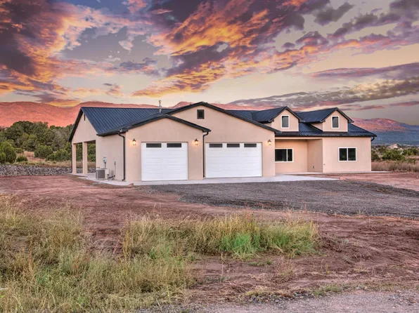 102 Candy Ct, Sandia Park, NM 87047