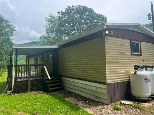 8297 State Highway 120, Emporium, PA 15834