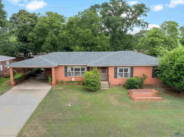 305 E Carolanne Blvd, Marshall, TX 75672