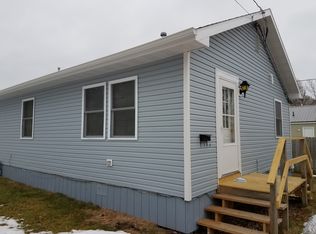 3313 Pompon St, Manitowoc, WI 54220