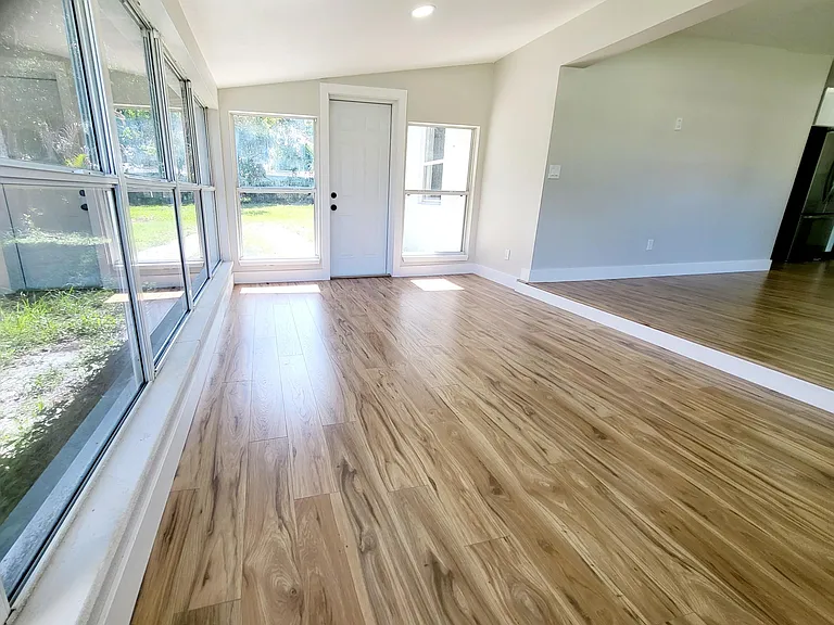 1660 Vernon Dicks Dr — Photo 8
