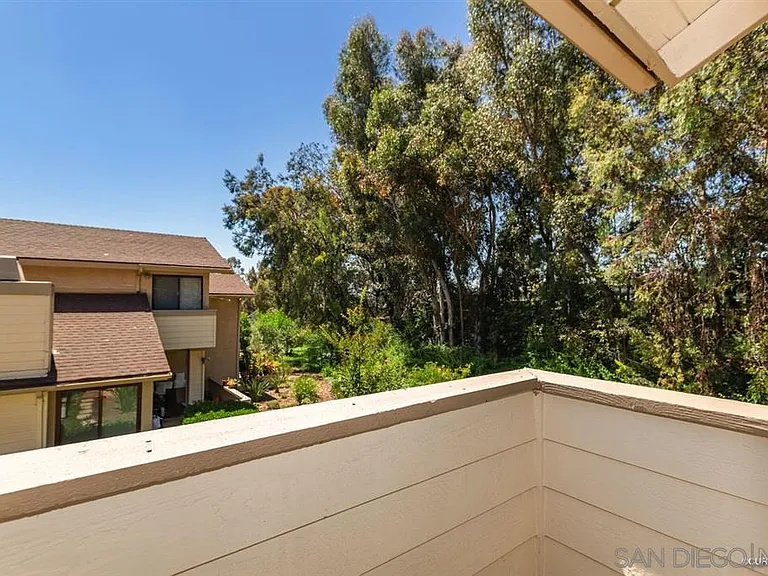 10470 Ridgewater Ln — Photo 23
